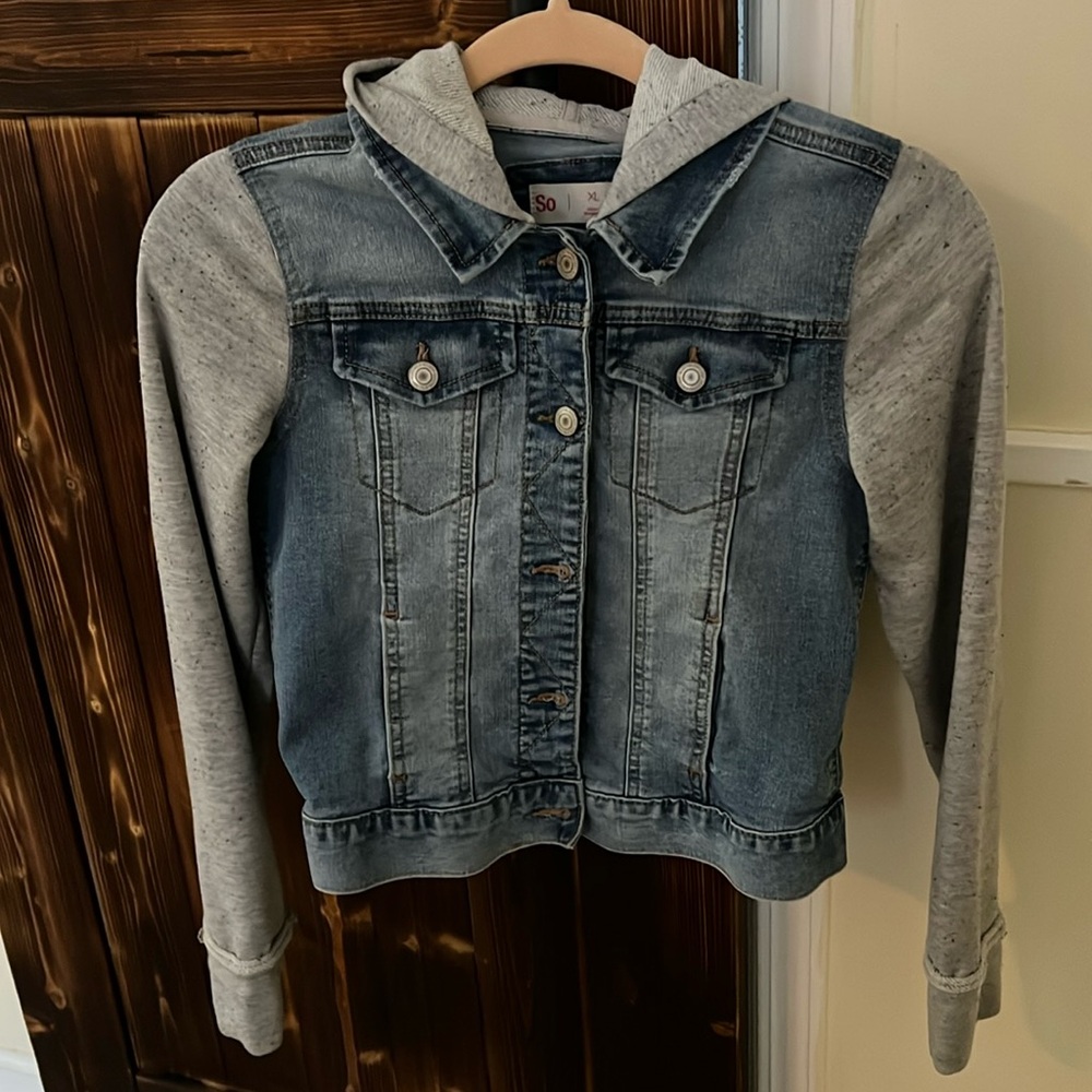 SO girls denim jacket size XL